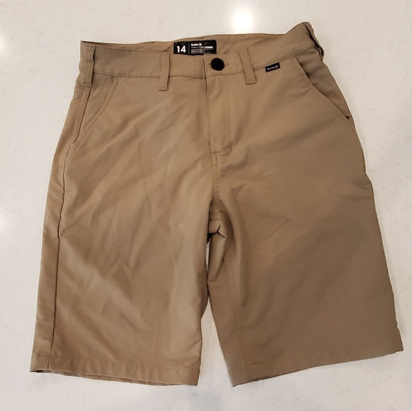 Hurley Other - Hurley khaki shorts